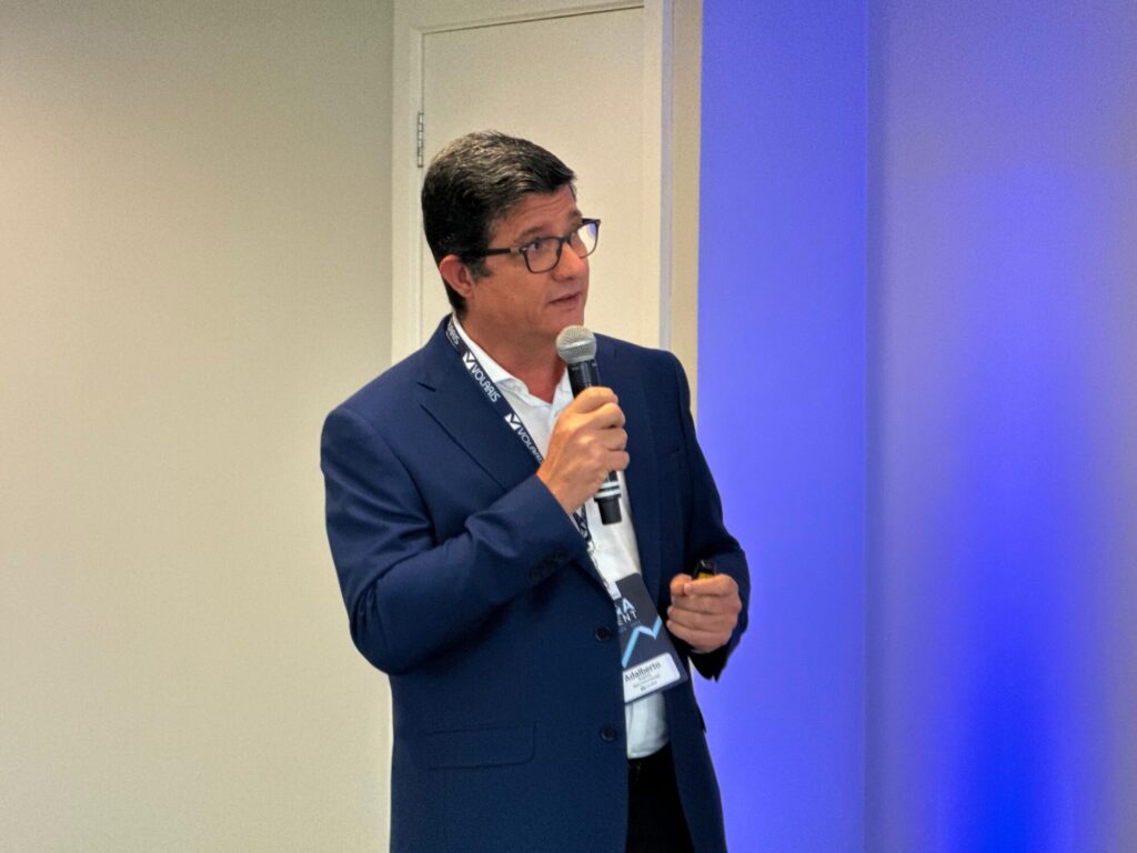 Adalberto Presenting Nydus