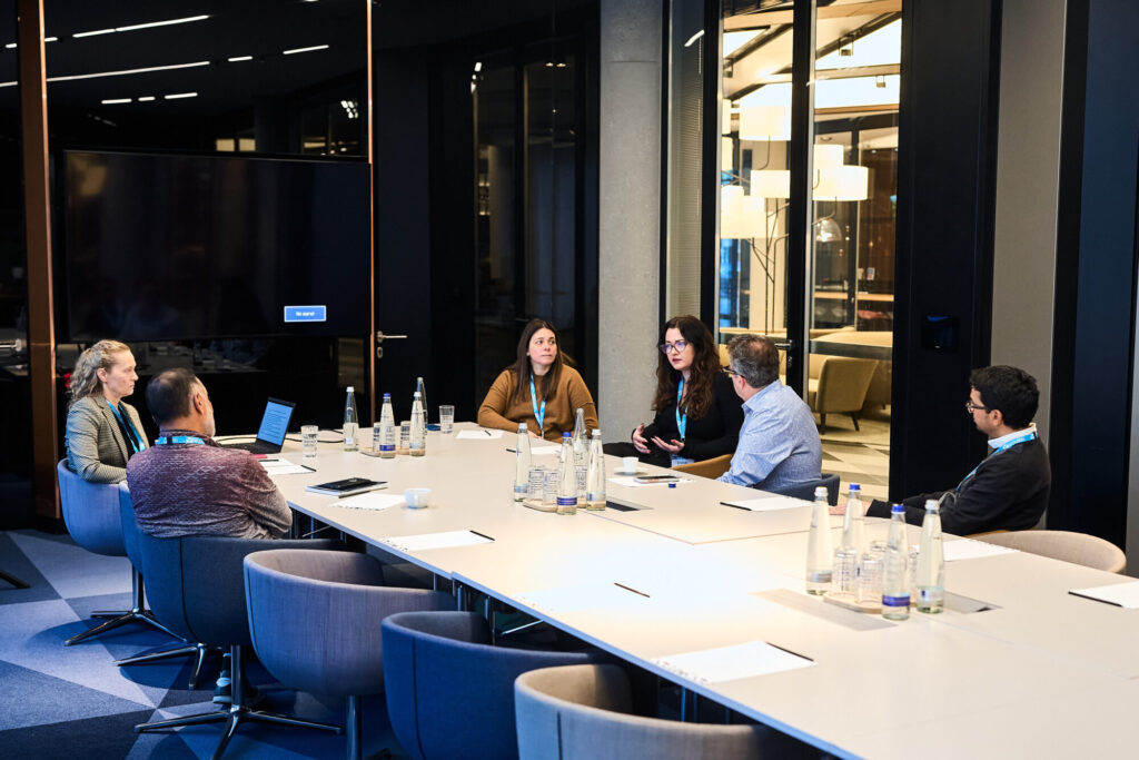 01_2026-02-03_Leadership_FV_0190